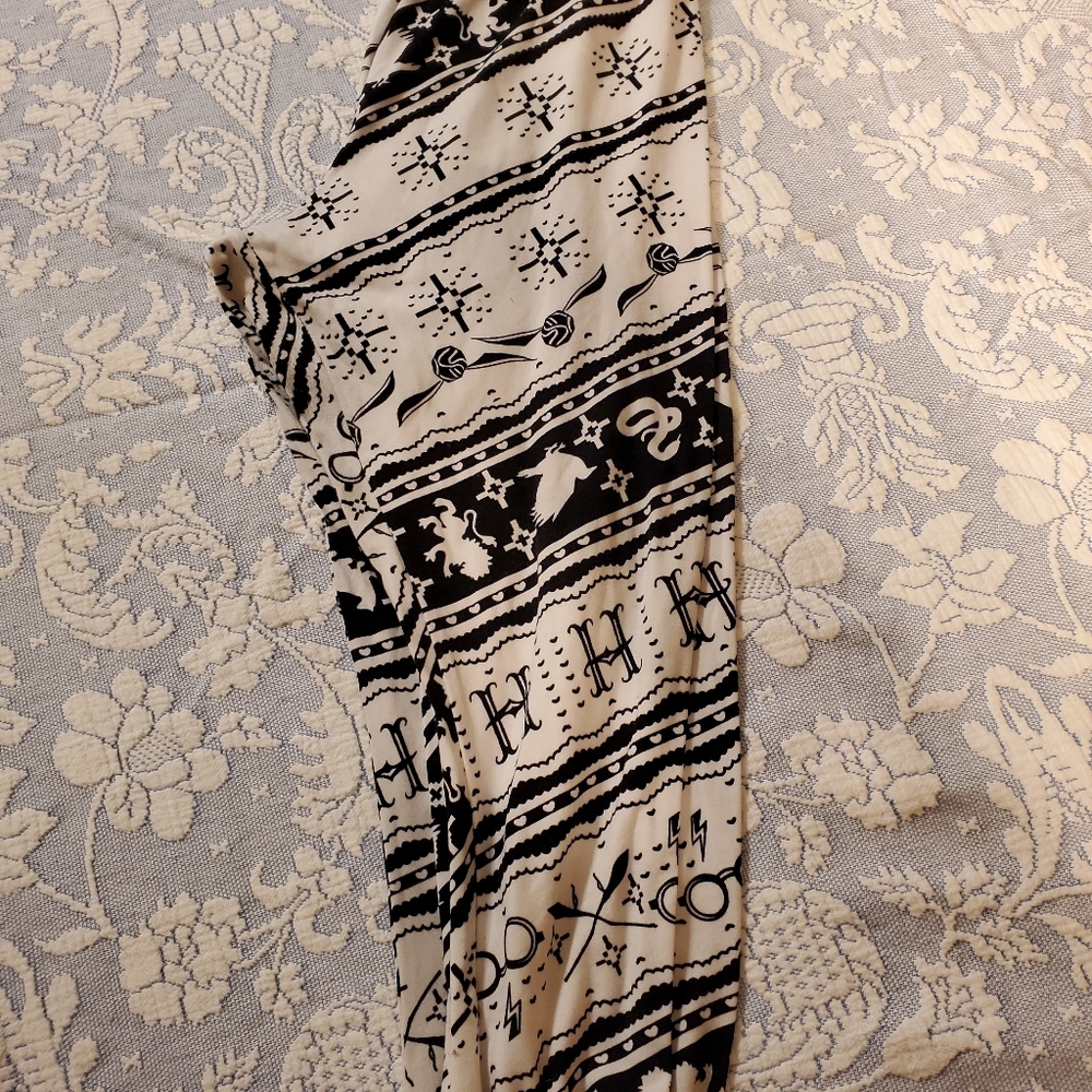 Hot Topic Harry Potter Leggings